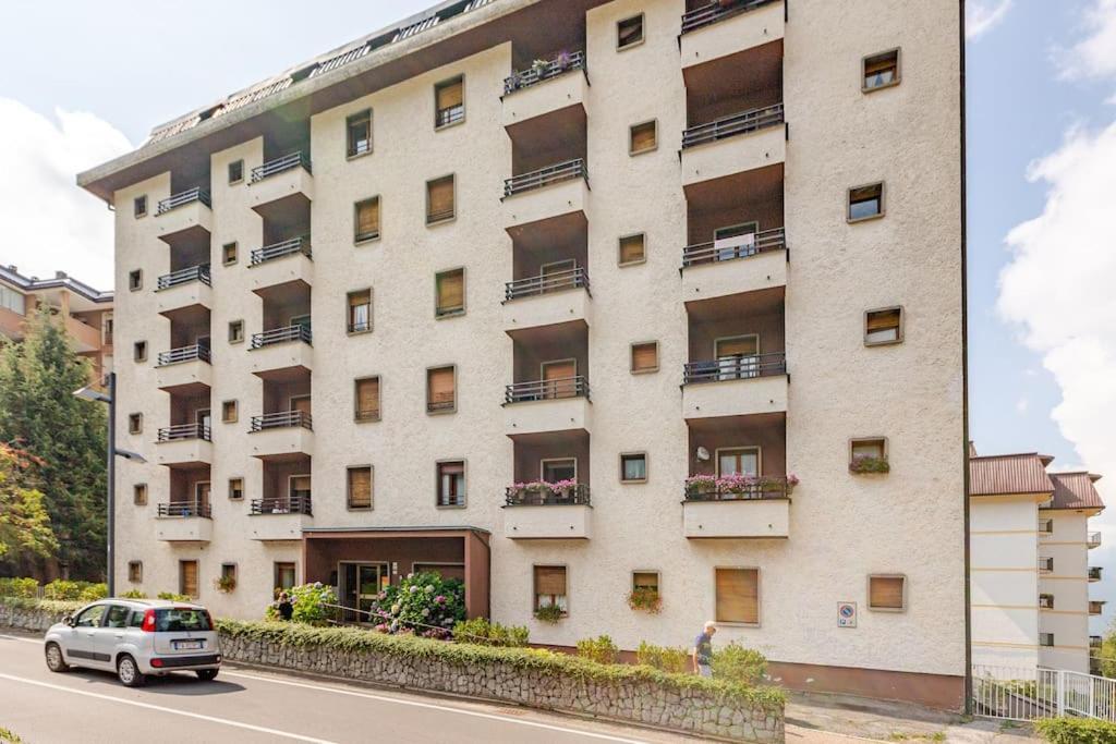 Appartamento Nel Cuore Della Valsassina Moggio  Экстерьер фото